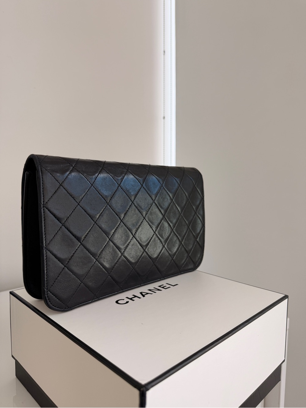 CHANEL Black Quilted Lambskin Shoulder Bag with Gold Hardware - Picture 7 of 8